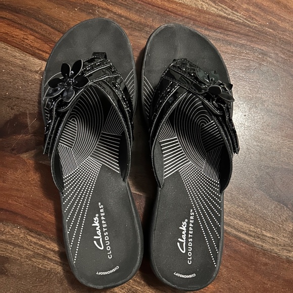 Clark's Cloudsteppers flip flops - Picture 2 of 4